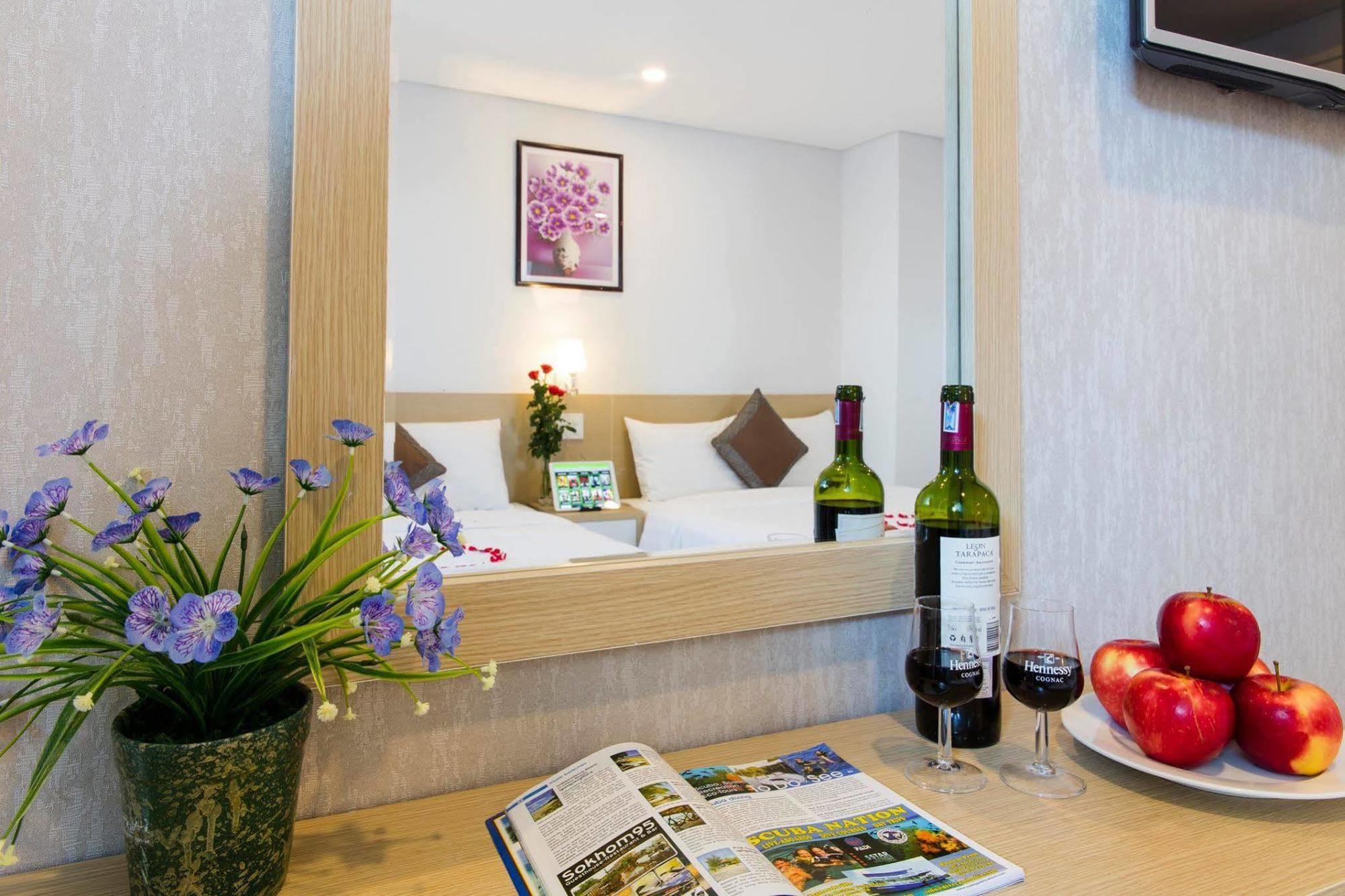 Love Hotel Nha Trang Exterior photo