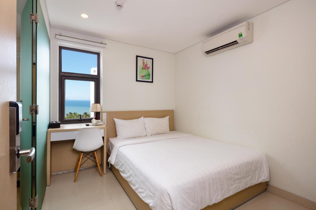 Love Hotel Nha Trang Exterior photo