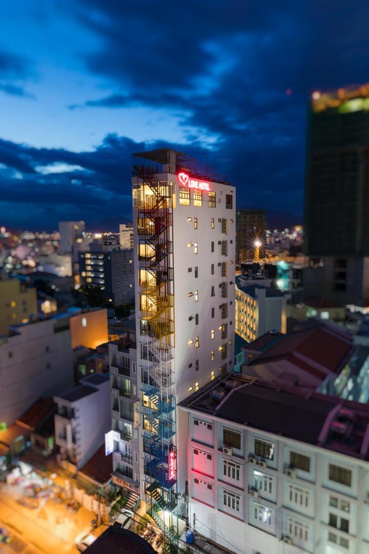 Love Hotel Nha Trang Exterior photo